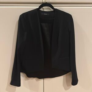 Tahari Tuxedo high low blazer